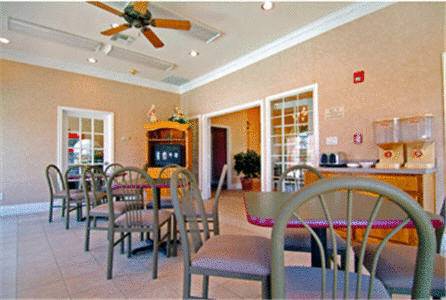 Bestway Inn Kaufman Ресторан фото